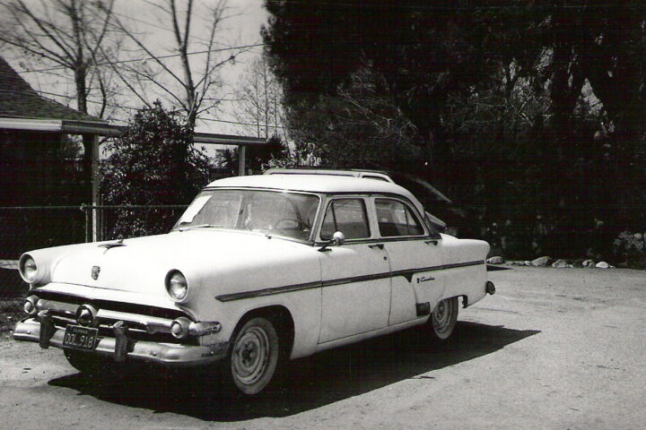 1954 Ford Crestline