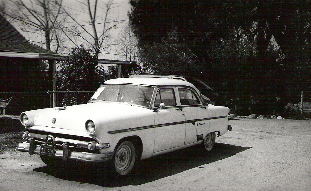 1954 Ford Crestline