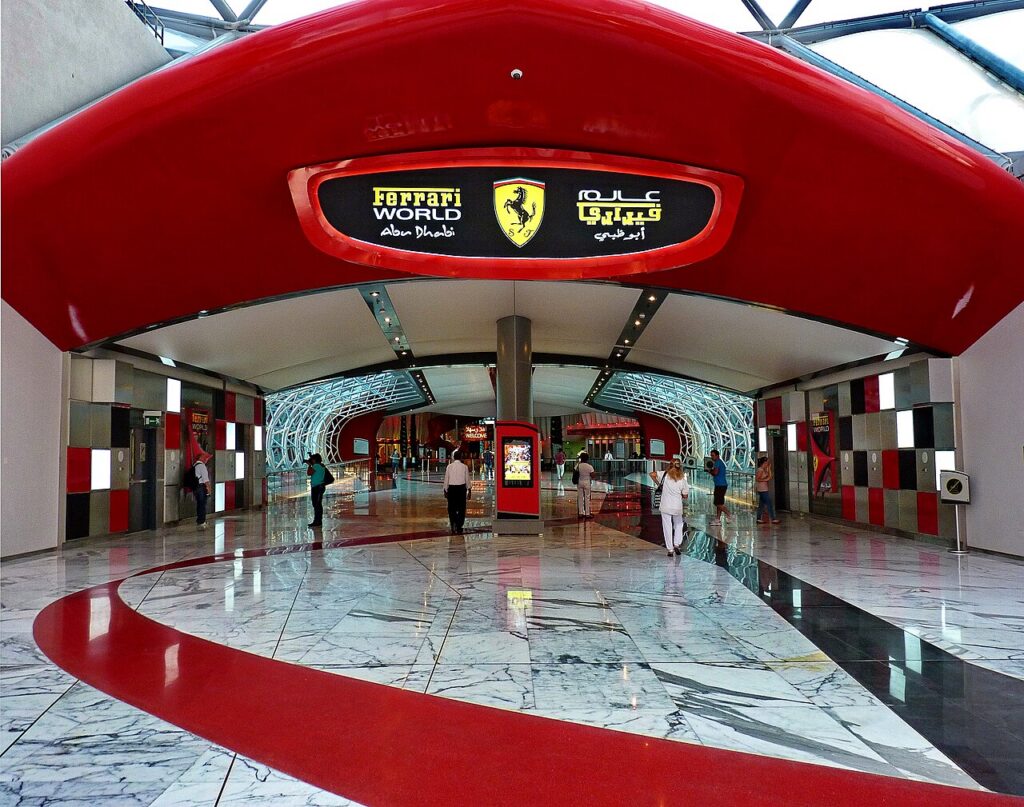 Ferrari World By patano, CC BY-SA 3.0, 6