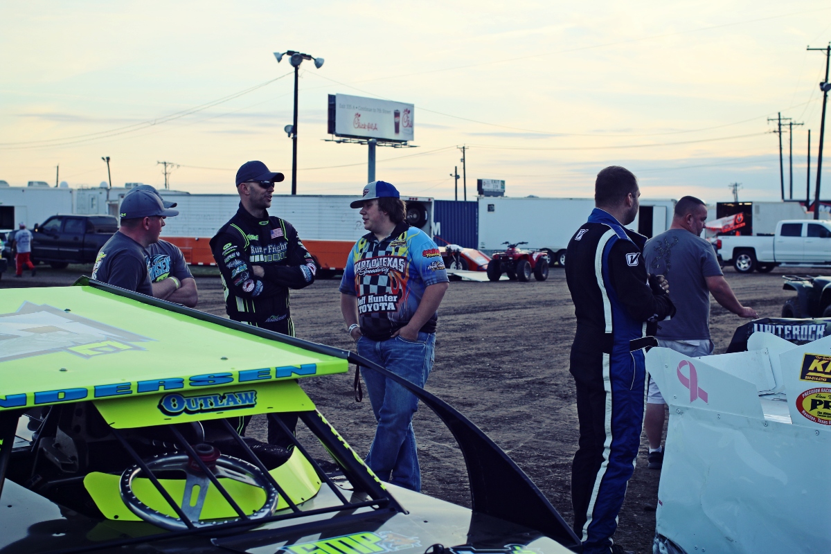 Texas Dirt Track Racing 32 Friday Night Lights At Heart O’ Texas Speedway: A Local Dirt Track ...