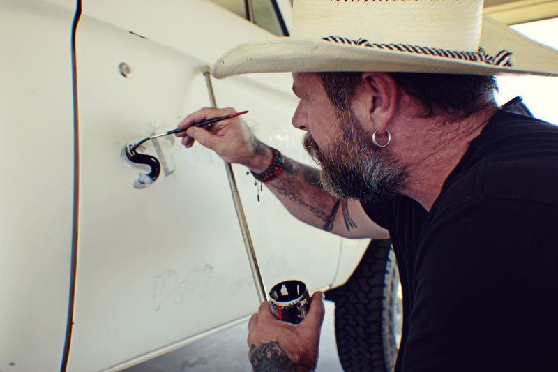 Sean Starr: Traditional Sign Painter