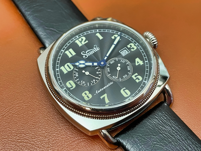 Szanto Automatic Officer Coin Cushion Review