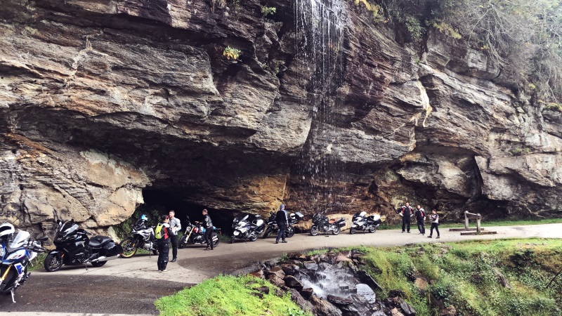 BMW Motorrad Offers The Best Way To Ride The Tail of Dragon