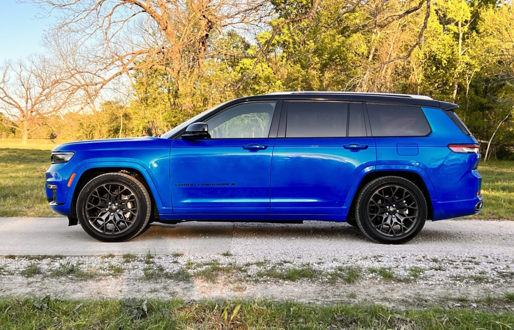 2023 Jeep Grand Cherokee L Summit