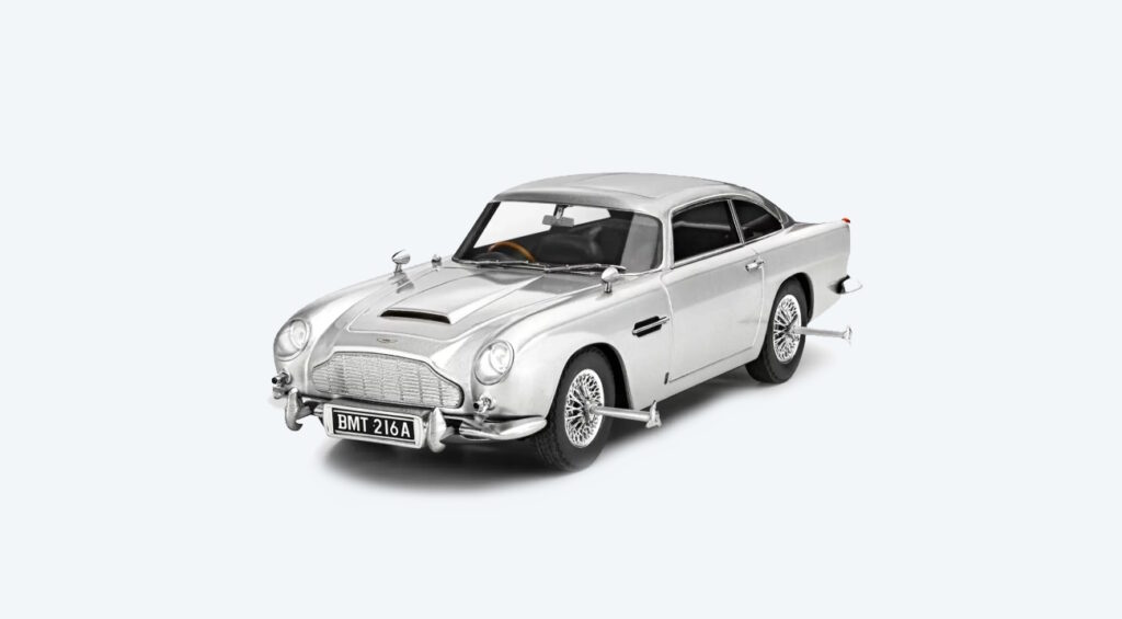 Aston Martin DB5 007 Goldfinger Model by Revell