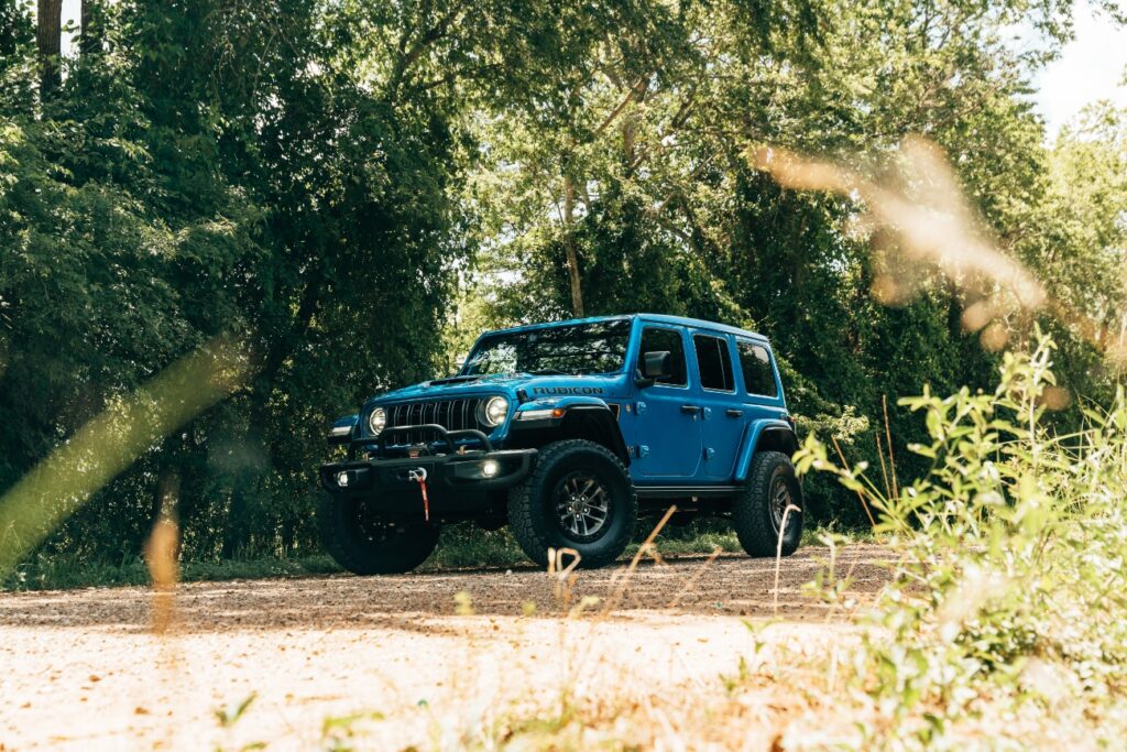 Stellantis JLR Jeep Defender