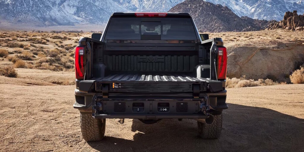 2025 GMC Sierra 2500 HD 4WD Denali Ultimate Tailgate Down