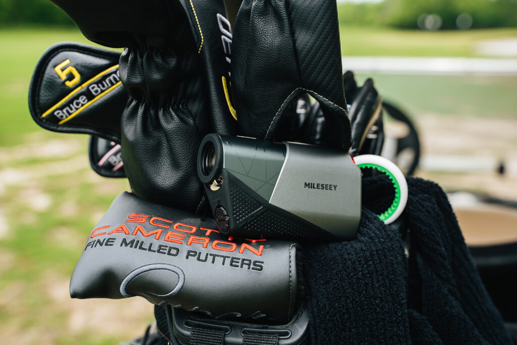 In the ever-evolving landscape of golf technology, the MILESEEY GenePro S1 emerges as a beacon of innovation, promising to redefine precision on the fairway. Touted as the world's first AI-powered golf rangefinder, this device integrates advanced features aimed at enhancing the golfer's experience.​