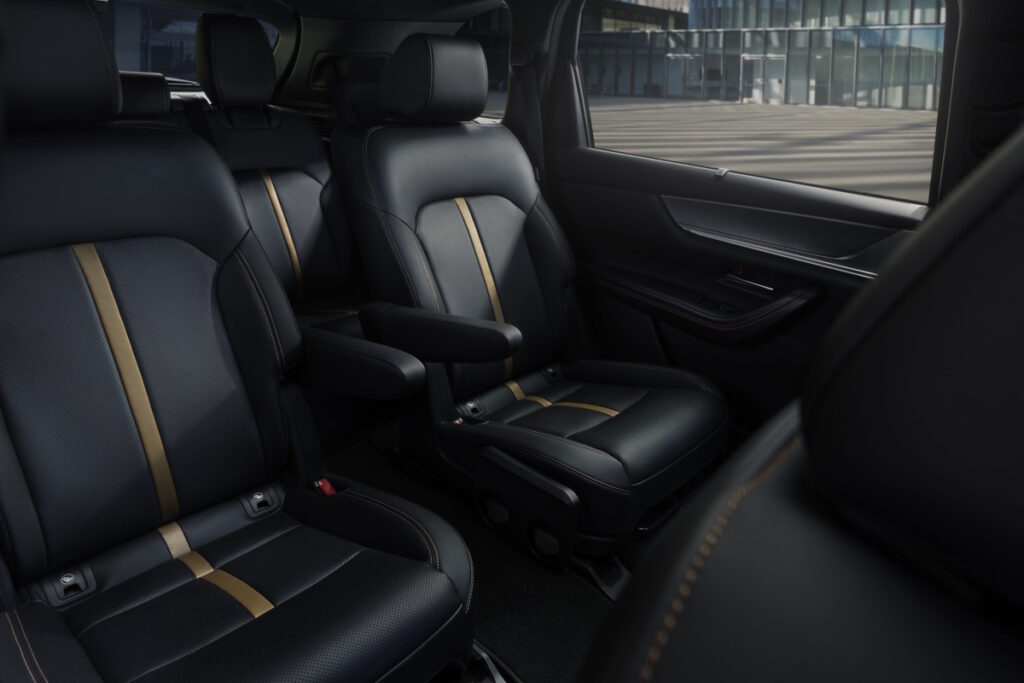 2025 Mazda CX-90 S Premium Plus: An Upscale Driver’s SUV With A Few Quirks
