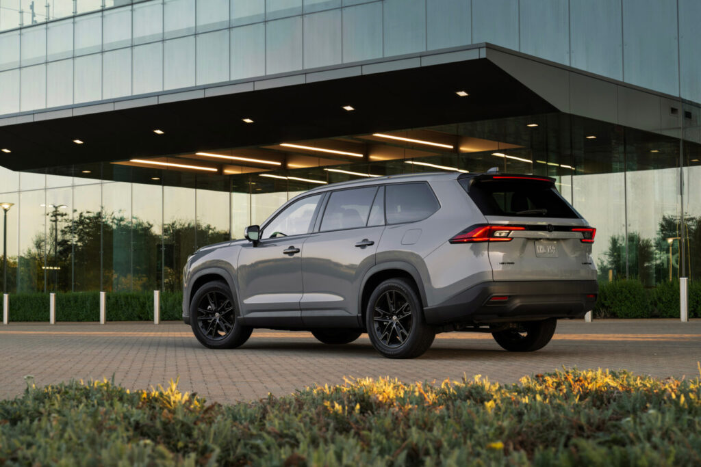 2025 Toyota Grand Highlander Hybrid MAX Platinum: Practical Luxury For Modern Families