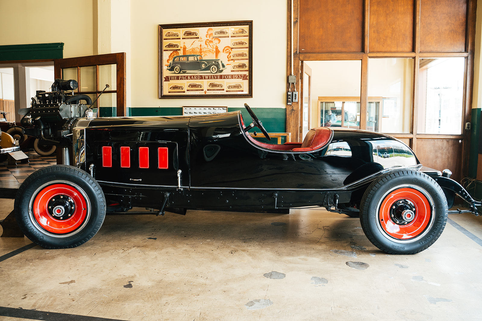 The 1928 Jesse Vincent Speedster is one of those cars. It looks like a Packard that decided it had somewhere urgent to be. Stripped down, purposeful, and unusually aggressive for its era, it tells a story not of luxury, but of curiosity. This was not a car built for customers. It was built by an engineer who wanted to see what was possible.