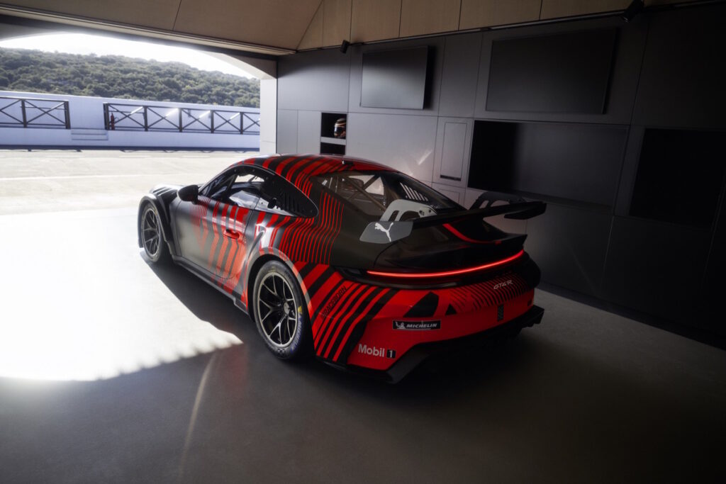 Porsche Expands Customer Racing With New 911 GT4 R