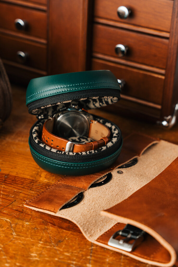 Discommon Puck Review: The Best Watch Travel Case for Car People