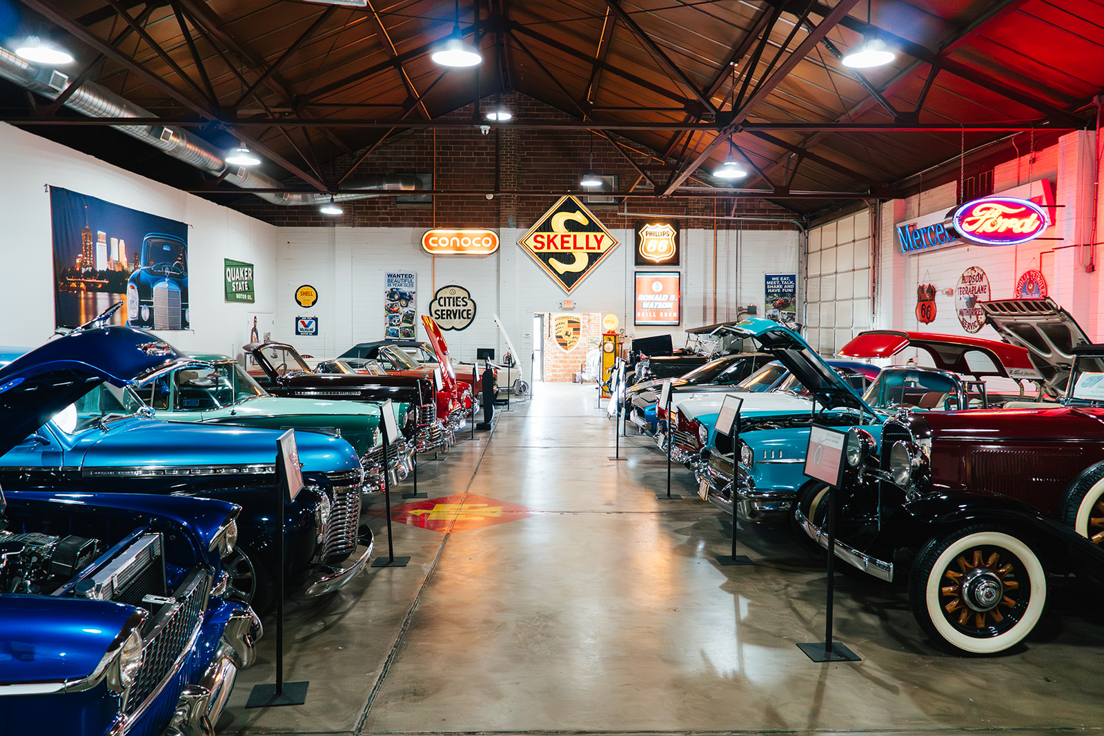 Where is the Heart of Route 66 Auto Museum?